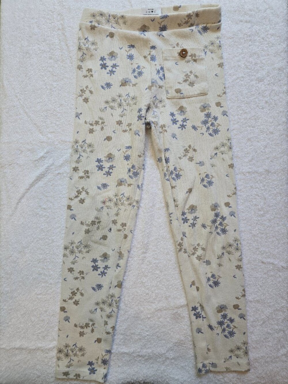 Jessica Simpson Girl's Set - Cream Ruffle Top and Leggings With Floral Patten - Picture 6 of 8